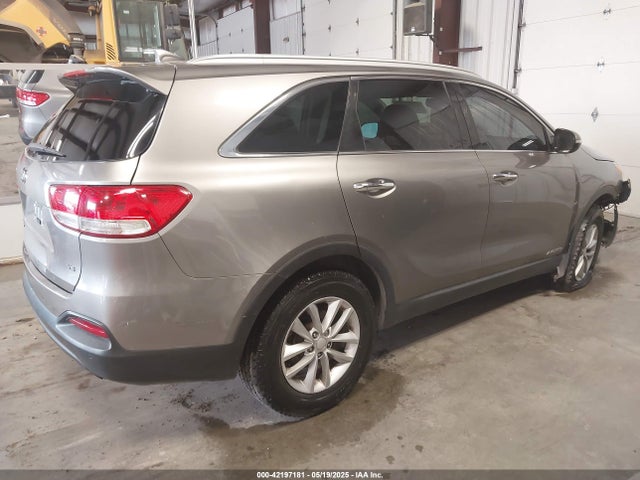 5XYPGDA52JG371894 KIA Sorento 3.3l Lx