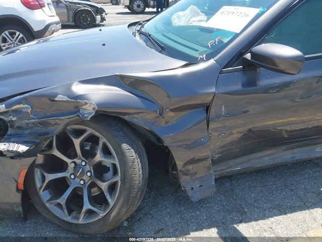 2C3CCABGXFH894103 Chrysler 300 300s
