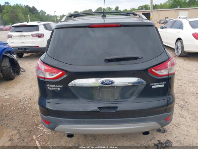 1FMCU0J92EUE55037 Ford Escape Titanium