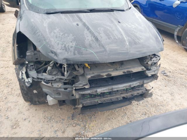 1FMCU0J92EUE55037 Ford Escape Titanium