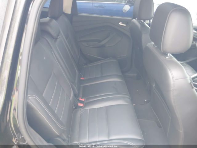1FMCU0J92EUE55037 Ford Escape Titanium