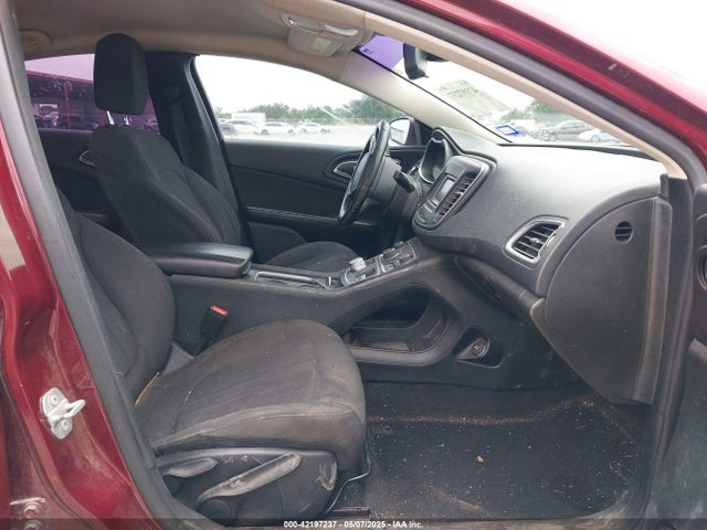 Chrysler 200 Limited 2015 1C3CCCAB4FN622820 Image 5