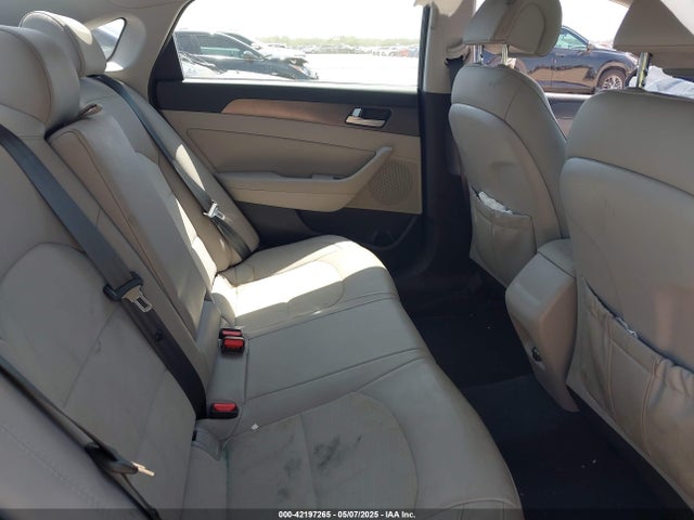 5NPE34AF7HH473514 Hyundai 2017