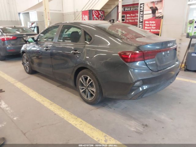 2023 KIA FORTE 3KPF24AD7PE538094 Photo 2