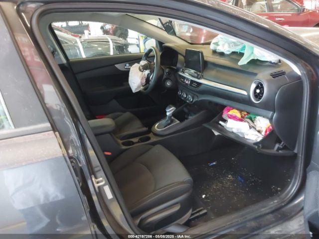 2023 KIA FORTE 3KPF24AD7PE538094 Photo 4