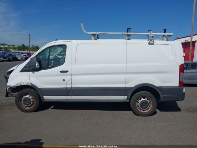 1FTLR1Y82LKA70398 Ford Transit-250 Cargo