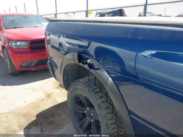 1C6RR7GG4NS230068 RAM 1500 Classic Warlock  4x4 6'4 Box