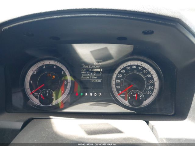 1C6RR7GG4NS230068 RAM 1500 Classic Warlock  4x4 6'4 Box