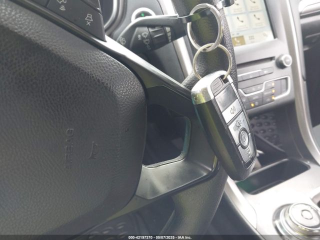 3FA6P0HD4HR338676 Ford FUSION SE