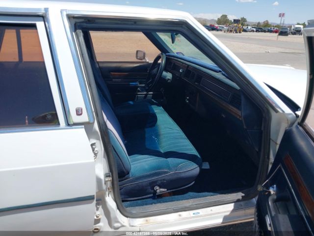 1989 FORD CROWN VICTORIA 2FABP72F1KX176855 Photo 4