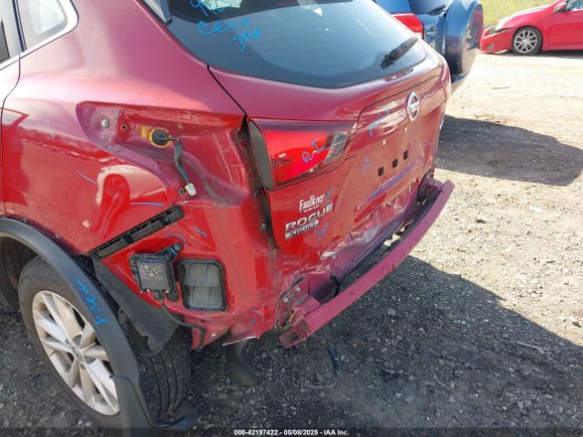 JN1BJ1CR0JW266965 Nissan Rogue Sport Sv