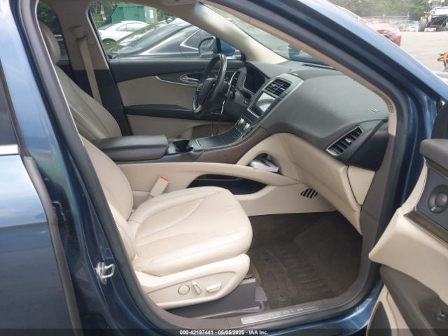 2LMPJ8K96KBL61059 Lincoln Nautilus Select