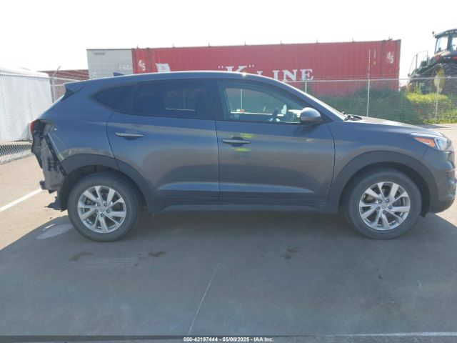 KM8J2CA45KU890701 Hyundai TUCSON SE