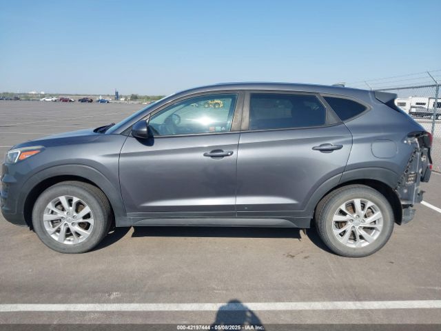 KM8J2CA45KU890701 Hyundai TUCSON SE