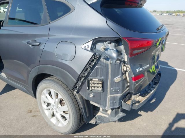 KM8J2CA45KU890701 Hyundai TUCSON SE