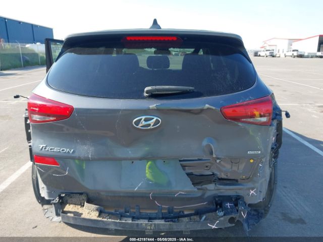 KM8J2CA45KU890701 Hyundai TUCSON SE