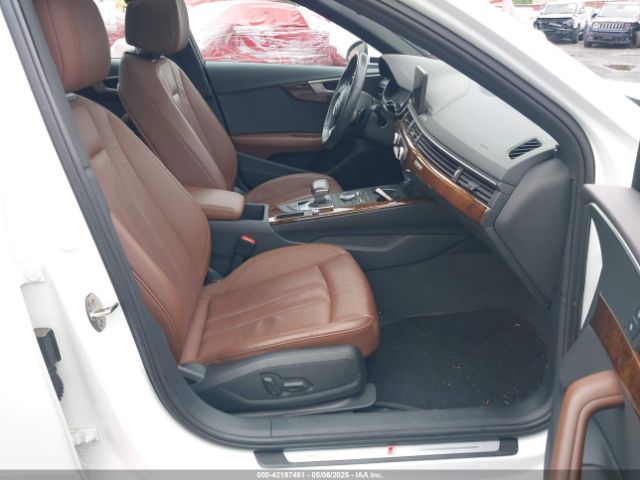 WAUDNAF44KN019219 Audi A4 45 Premium