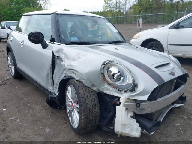 2015 MINI HARDTOP WMWXP7C51F2A39817