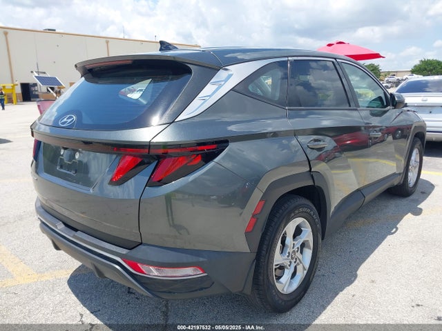 5NMJA3AE3NH070046 Hyundai TUCSON SE
