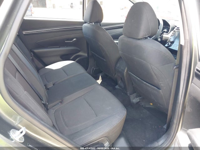 5NMJA3AE3NH070046 Hyundai TUCSON SE