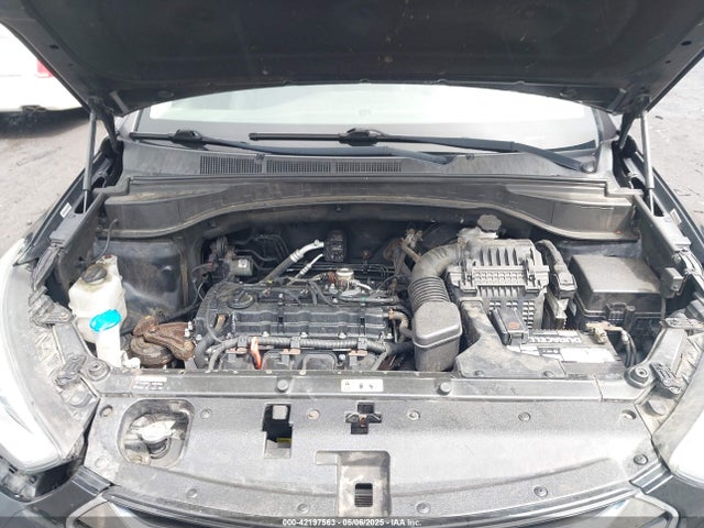 5XYZUDLB0EG217212 Hyundai Santa Fe Sport 2.4l