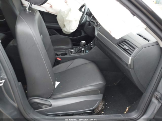 3VWC57BU2KM253129 Volkswagen Jetta 1.4t R-line/1.4t S/1.4t Se