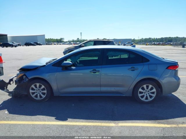 5YFEPMAE1NP385620 Toyota COROLLA LE