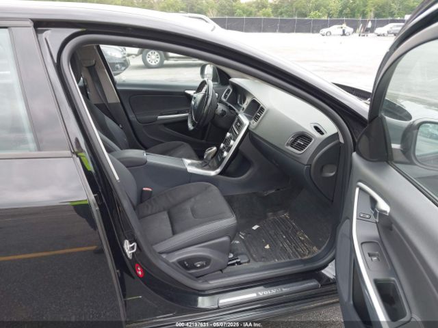 YV1612TJ9F1343037 Volvo S60 T5