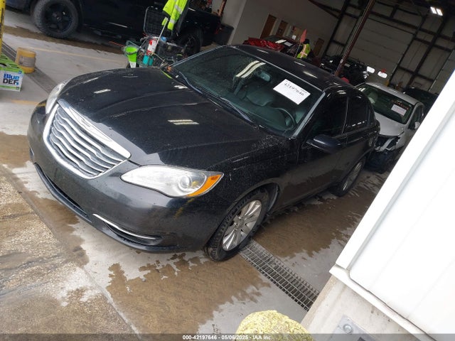1C3CCBBB9EN178972 Chrysler 200 Touring
