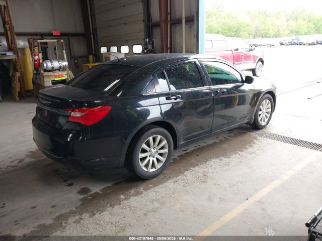 1C3CCBBB9EN178972 Chrysler 200 Touring