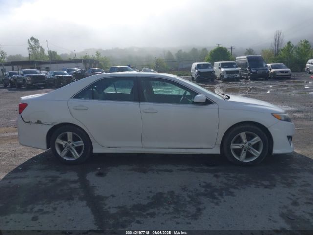 4T1BF1FK1EU771651 Toyota CAMRY SE