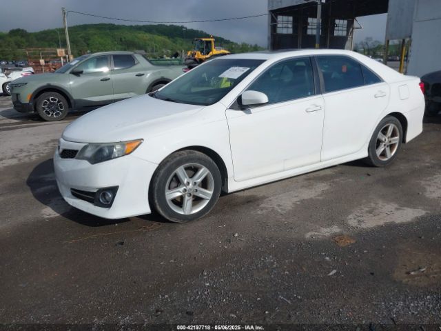 4T1BF1FK1EU771651 Toyota CAMRY SE