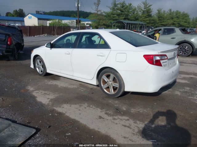 4T1BF1FK1EU771651 Toyota CAMRY SE