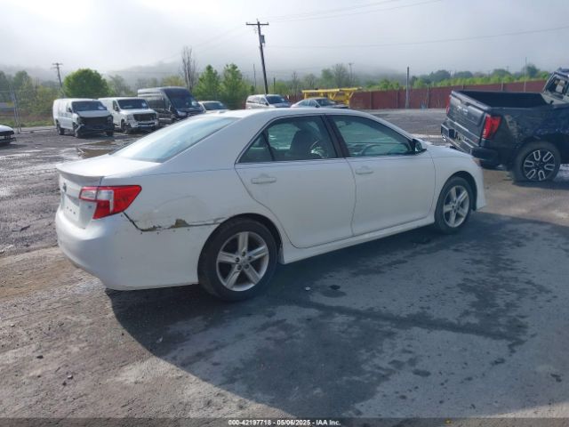 4T1BF1FK1EU771651 Toyota CAMRY SE