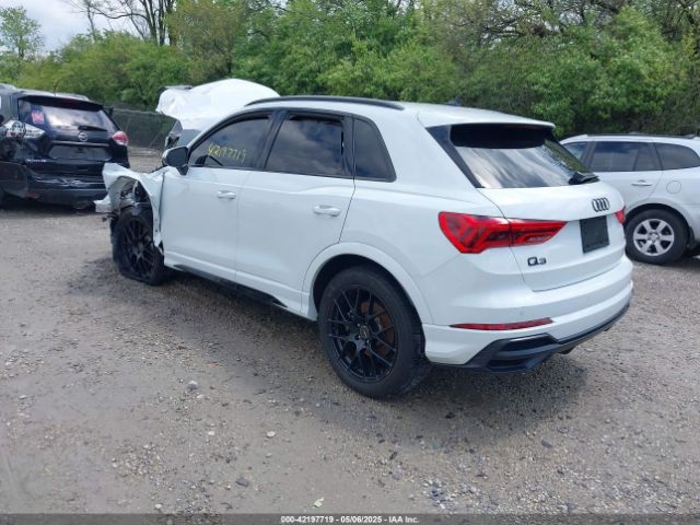 2022 AUDI Q3 WA1EECF3XN1007804 Photo 2