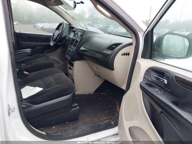2C4RDGBG2FR606610 Dodge Grand Caravan Se