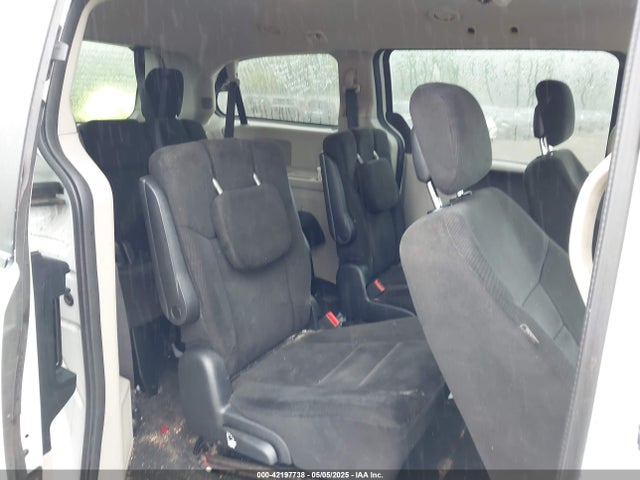 2C4RDGBG2FR606610 Dodge Grand Caravan Se