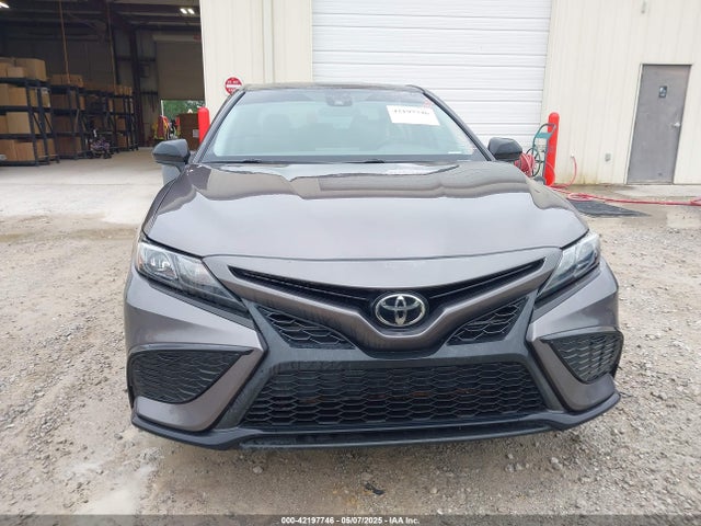 4T1G11AK8MU411318 Toyota CAMRY SE