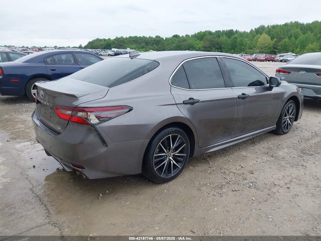 4T1G11AK8MU411318 Toyota CAMRY SE