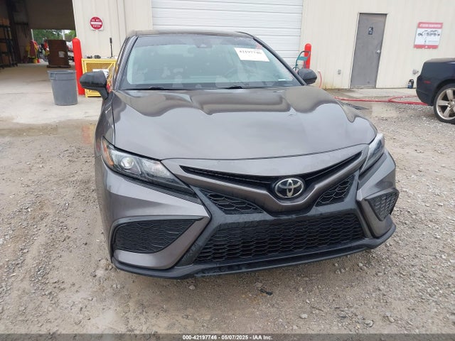 4T1G11AK8MU411318 Toyota CAMRY SE