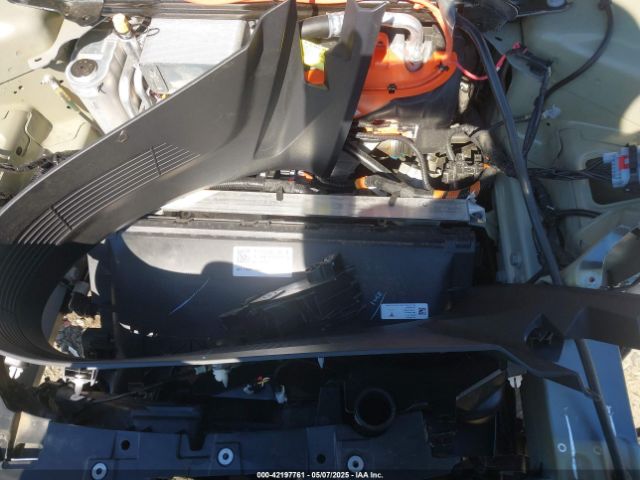 2024 TESLA MODEL 3 5YJ3E1EB0RF808605 Photo 9