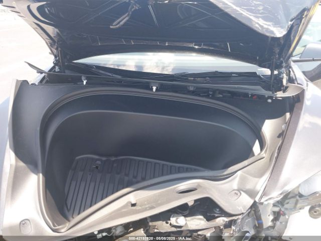 2025 TESLA MODEL 3 5YJ3E1EA0SF903825 Photo 9