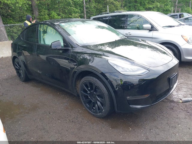 2022 TESLA MODEL Y 7SAYGAEE9NF464960 Photo 0
