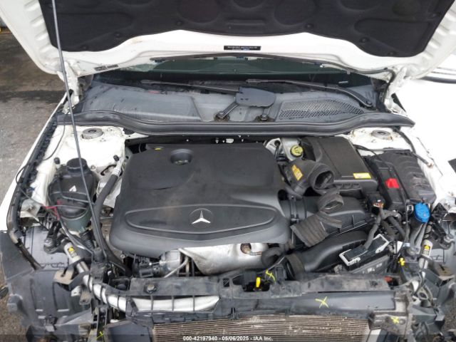 WDDSJ4GB0EN158424 Mercedes-Benz CLA 250 4MATIC