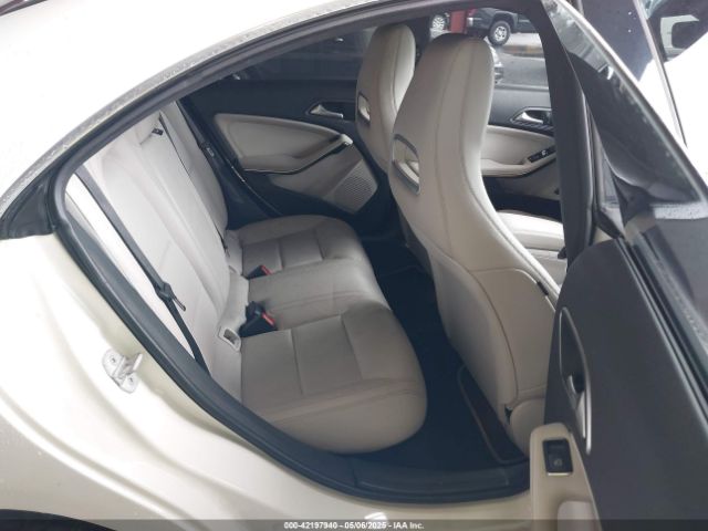 WDDSJ4GB0EN158424 Mercedes-Benz CLA 250 4MATIC