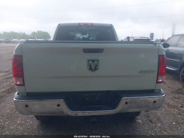 3C6UR5CL9HG625344 RAM 2500 Tradesman  4x4 6'4 Box
