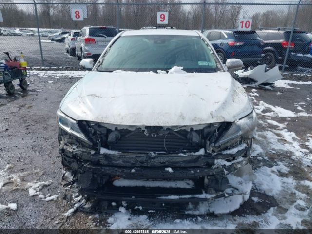 4T1C11AK2PU106450 Toyota CAMRY LE