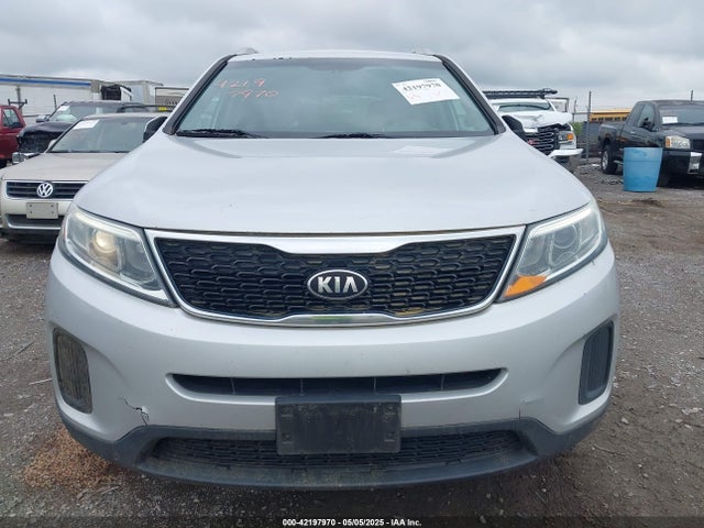 5XYKTDA73FG622209 KIA Sorento Lx V6