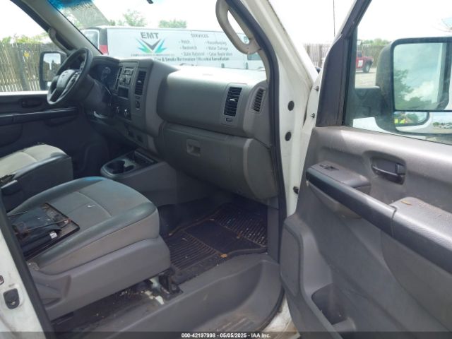 1N6BF0KL4EN103105 Nissan Nv Cargo Nv1500 S V6