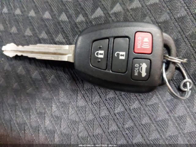 4T1BF1FK5EU806188 Toyota CAMRY SE